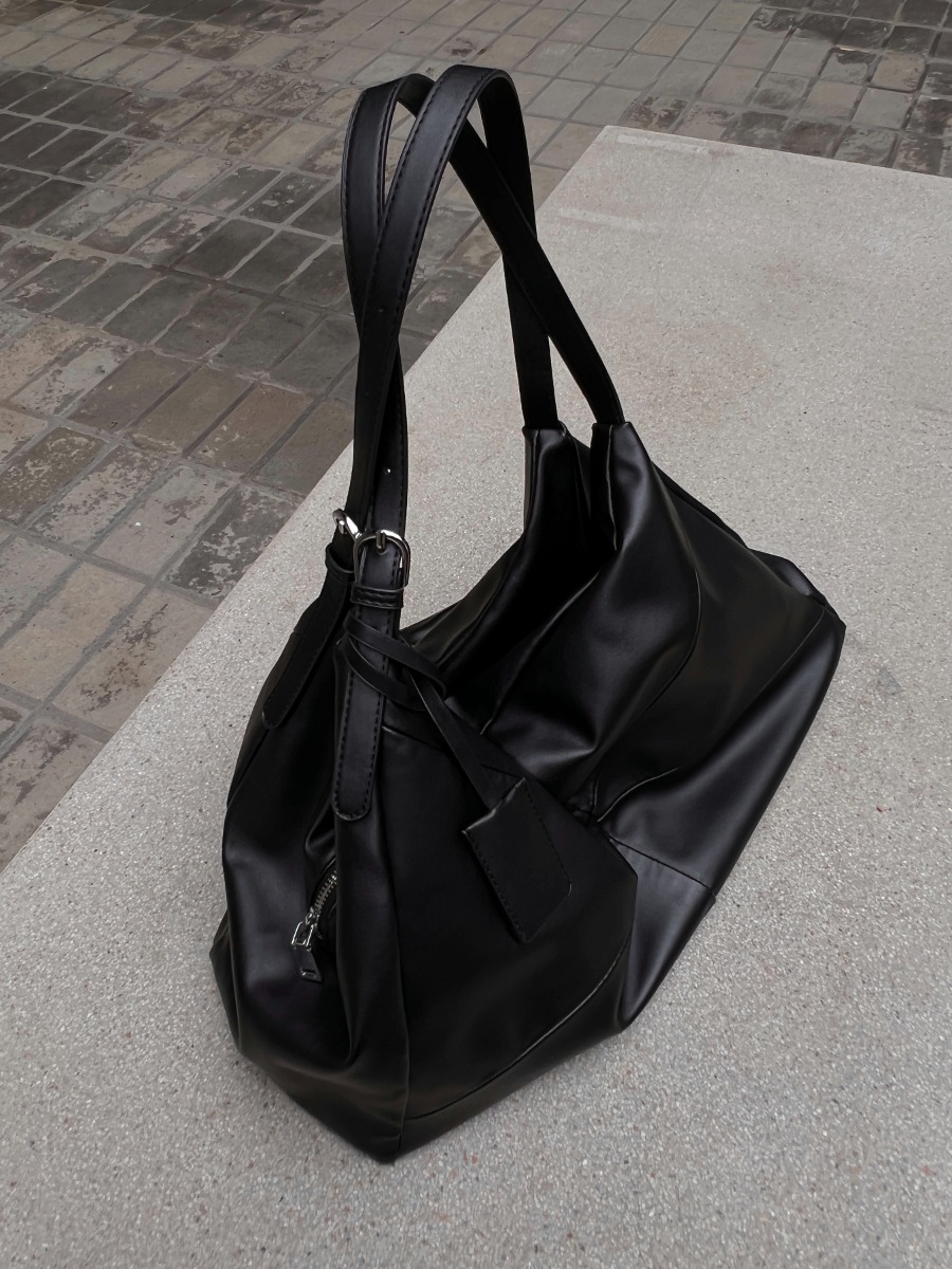 Lake Shoulder Bag (black)