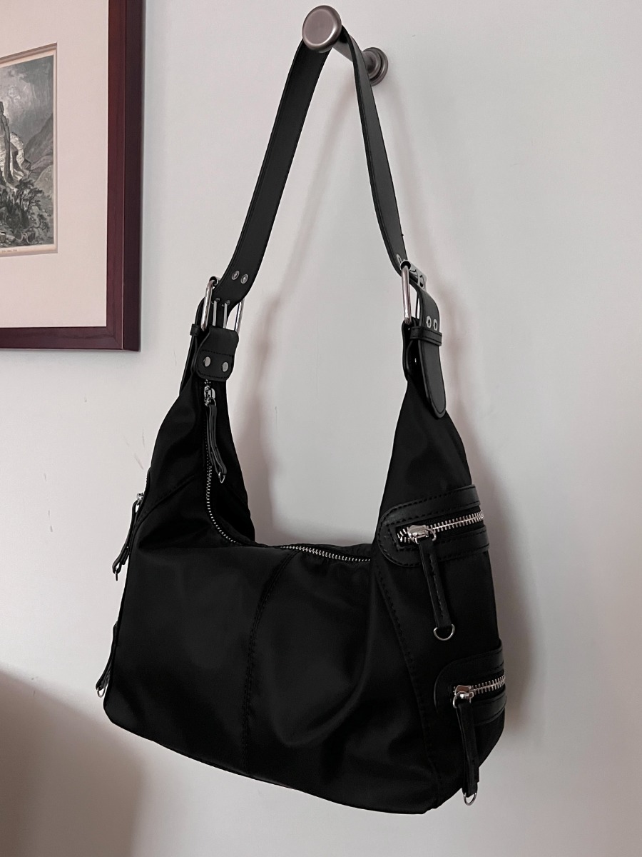 Creed Shoulder Bag (black)