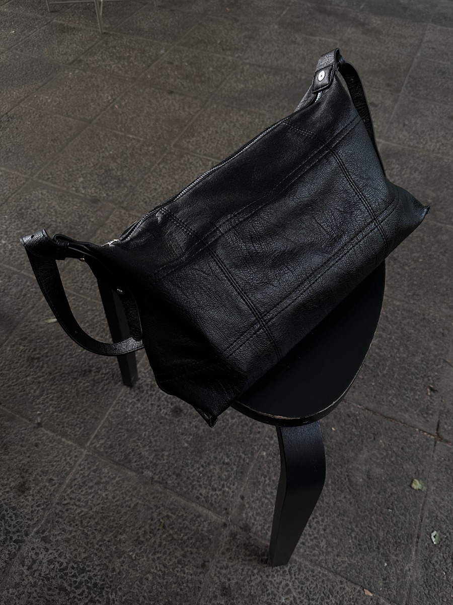 City Shoulder Bag (black)