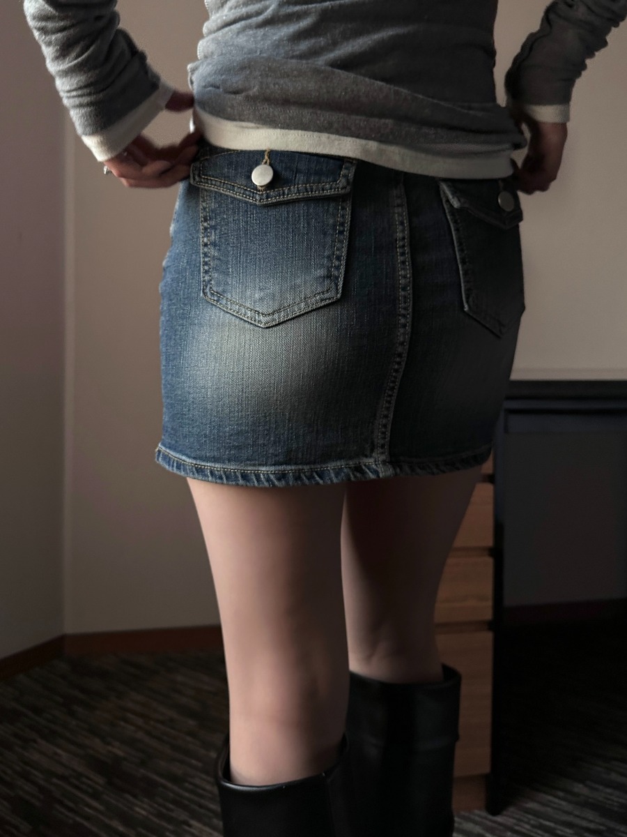 Back Pocket Denim Skirt (blue)