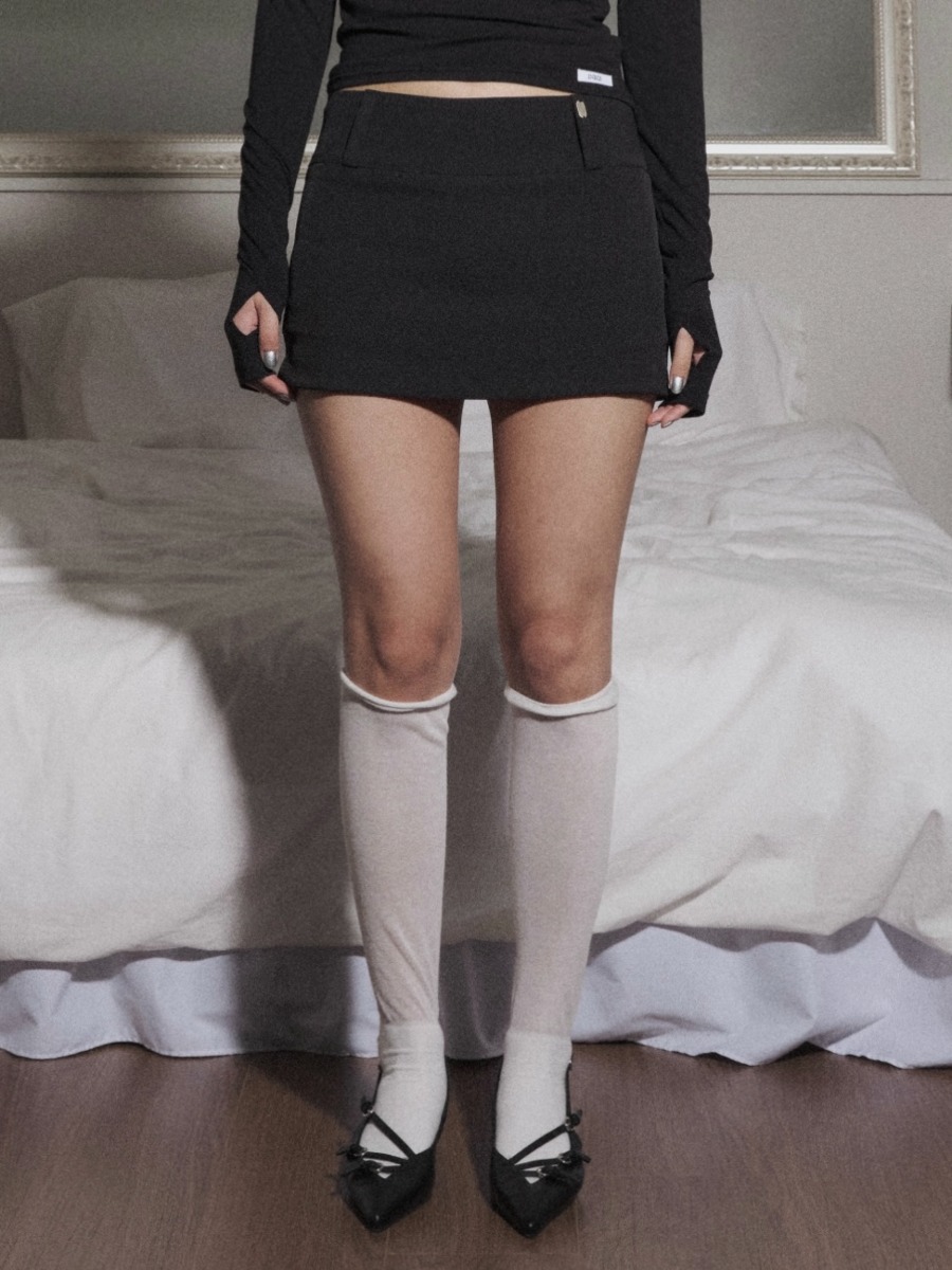 [INEGI] Rina Low Rise Skirt Pants (black)